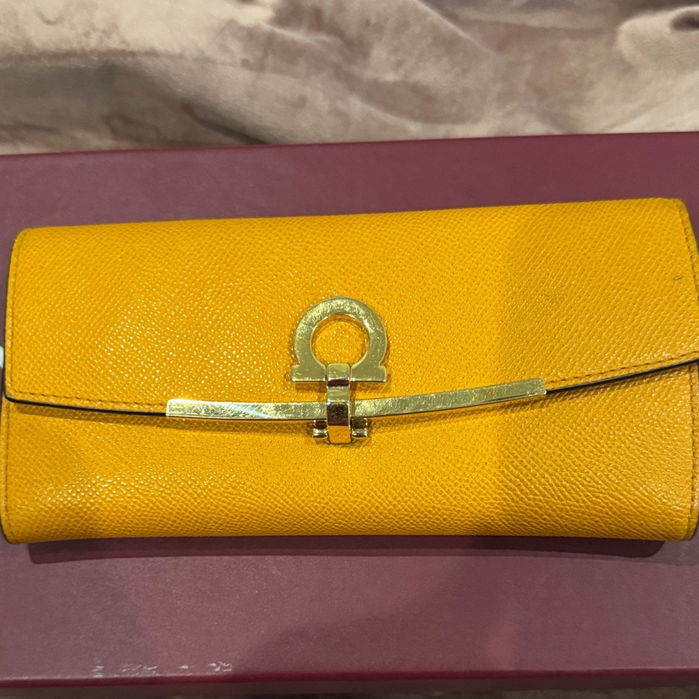 Salvatore Ferragamo orange wallet with Gold Detail